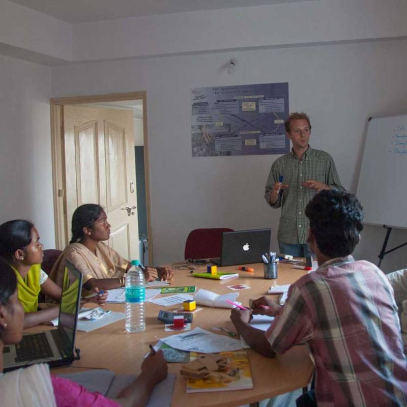 A methodology for development&nbsp;aid